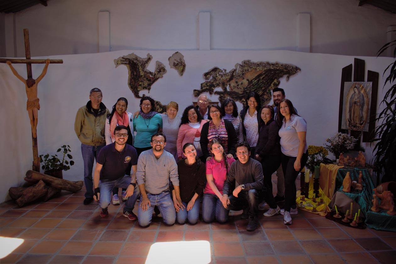 Verbum Dei Colombia Foto del Mes / NOVIEMBRE, DICIEMBRE 2019 y ENERO 2020 Verbum Dei Colombia Foto del Mes / NOVIEMBRE, DICIEMBRE 2019 y ENERO 2020